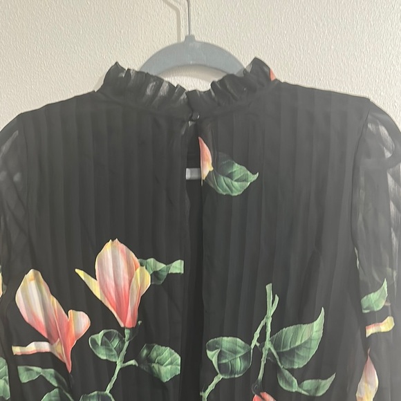 Lulu's Black Dress‎ with Floral Design - Picture 8 of 15